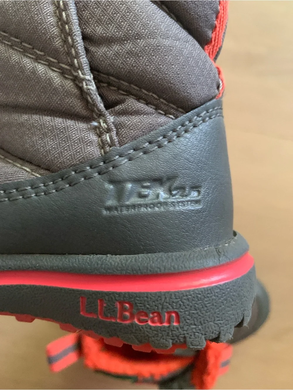 L.L.Bean Kids Size 6 Boys Waterproof Snow Boots 100g PrimaLoft Winter Outdoor